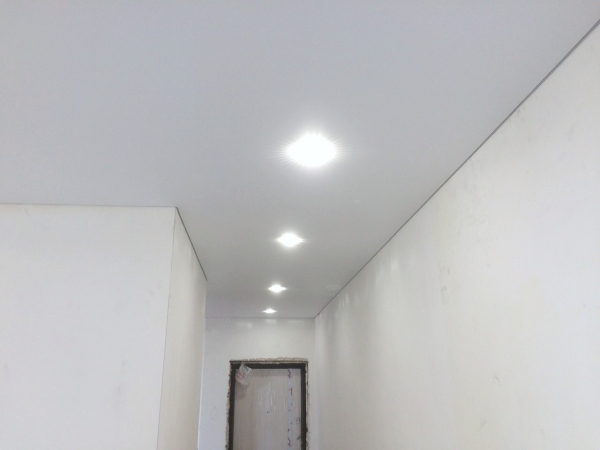 Матовые натяжные потолки